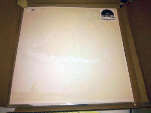 zackkline:My Touché Amoré “…to the beat of a dead horse” Record Store Day 2011 LP just arrived! Stok