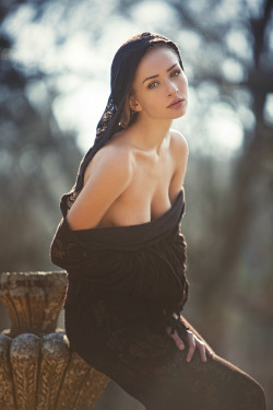 Daddylikes:  Photographer: Liviu Burlea, Model: Corina C. (Via My-Ear-Trumpet)