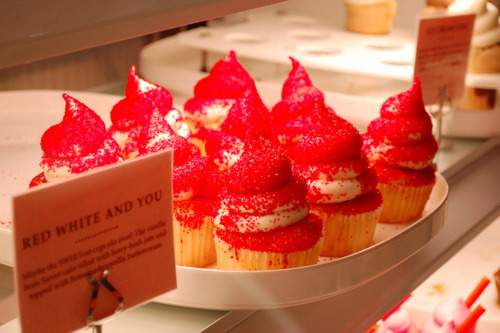 Cupcakes & Cats!
