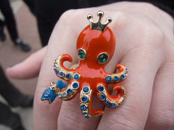 sunkenbelowthesea:  I have this ring, and it’s my favorite! &lt;3&lt;3&lt;3 