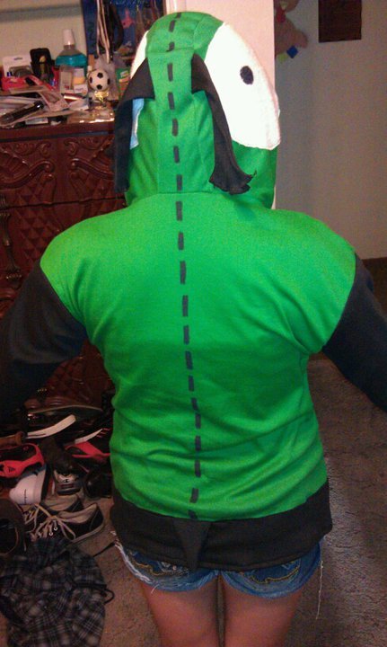 kyoku-doni:  My gir jacket. So happy I finally has one. And even happier that I made it all from scr