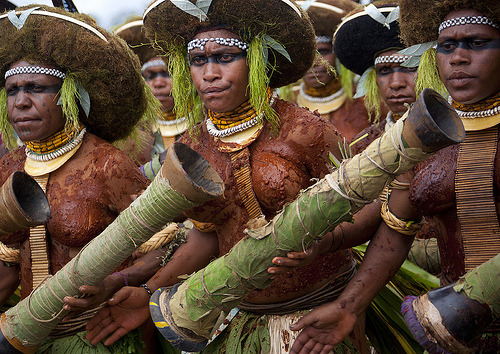 Porn photo adsertoris:  Suli Muli Enga women - Papua