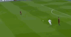 kturbio:  kangrejoman:  Real Madrid vs Barcelona en 5 segundos  He mad 