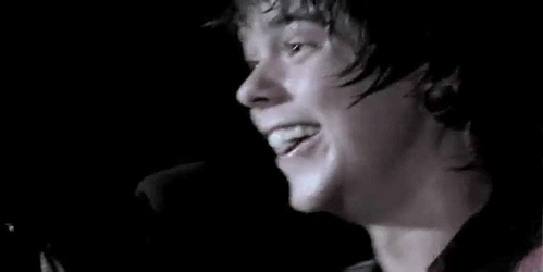  “Querendo ou não, eu amo você.” Chris Drew 