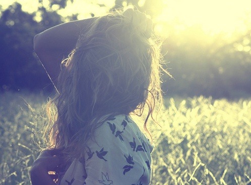 quaseassim:  Como é bom me deitar e acordar sabendo que tudo vai dar certo, descansar e saber que apesar de tudo, Deus sabe o meu nome, sabe das minhas lutas, e por mais que muitas vezes nem eu compreenda, Ele sabe quem sou. 
