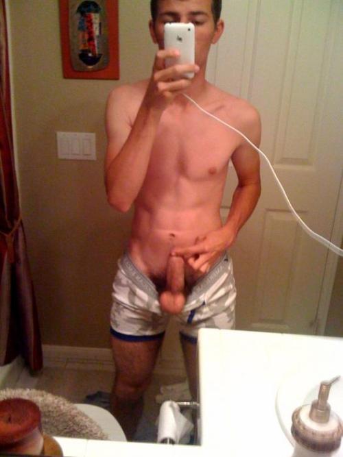 ohyeahboys:  cool phone bro