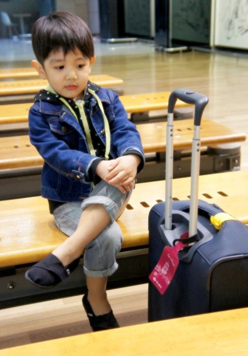 yoogeun traveling in style