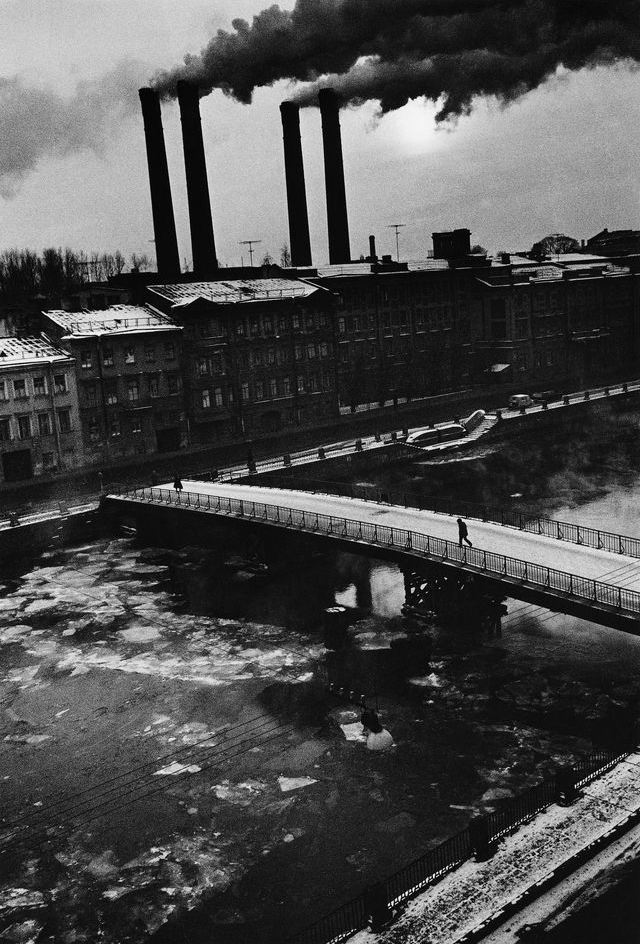 Boris Smelov
Фонтанка зимой (Fontanka River in Winter), 1987
Thanks to wonderfulambiguity