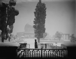 Mosque of Omar during a snowstorm, Jerusalem American Colony archives, 1921via: LOC