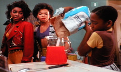shestayslifted:  this is how youre supposed to make koolaid white people be puttin like 3 spoonfuls in shit taste like water with batteries in it if you cant taste the diabetes, you aint doin it right  Lol I love House Party