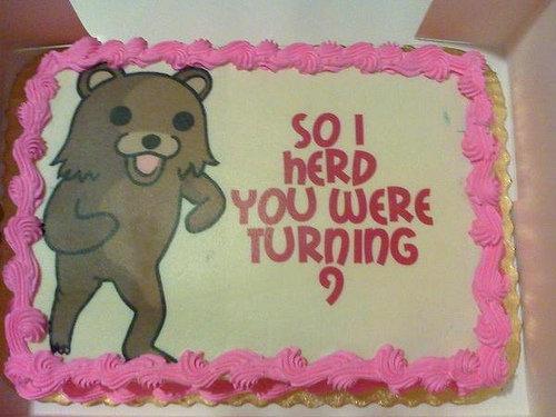 If I were turning 9, this would be my first choice of birthday cake xD Herp derp