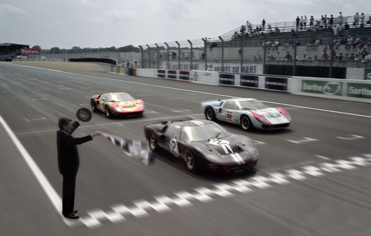 it-racing-ford-gt40-1-2-3-finish-at-le-mans-1966