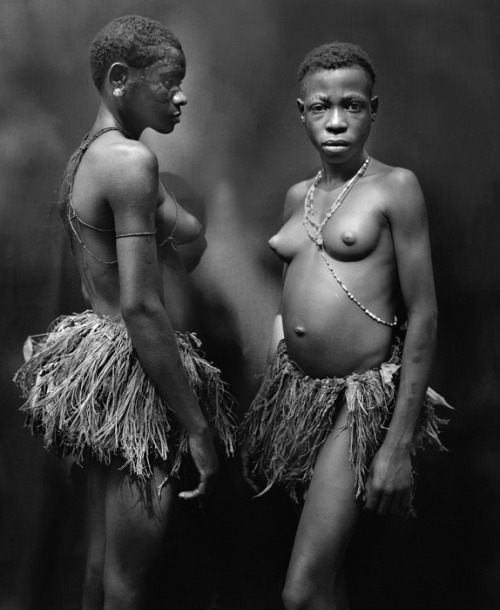 500px x 610px - thumbs.pro : yagazieemezi: Jeff Shea Central African Republic, Bayanga, Two  Pygmy Girls In Grass Skirts, 2000