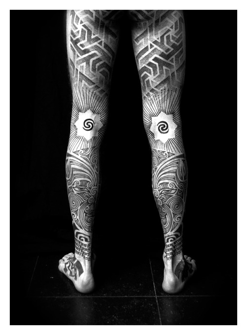 blackworktattoos:  ❁ Custom Blackwork & Dotwork Leg Sleeve Tattoos A combination of blackwork: Maori, Iban (burong/rosette), and Pattern work. Tattoed by Tomas Tomas • siddhamrastu.co.uk  