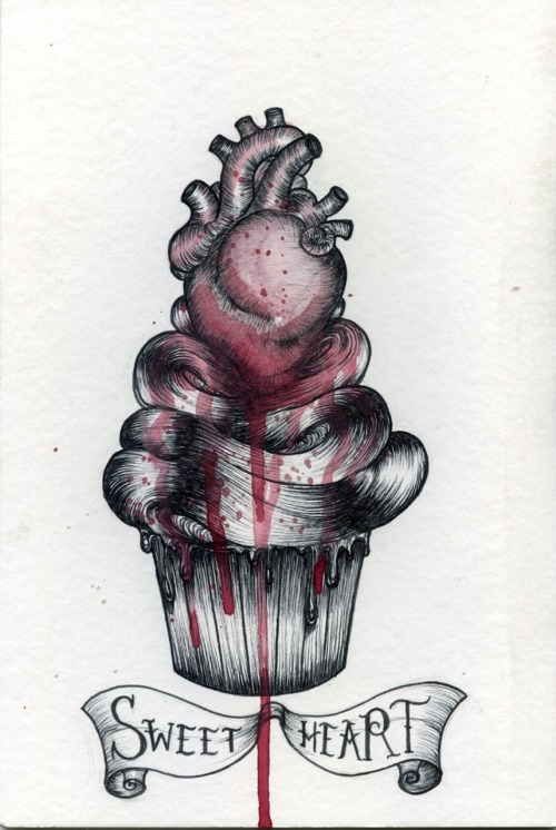 gothiccharmschool:  Now I want someone to make me a cupcake with a heart on it. Is that so unreasonable?  Not so much. I’m sure Gore Cakes of New York would be happy to fill your order :)