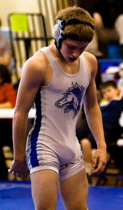 tucson-joes-picsandvids:  I bet he was VERY popular in high school :) 