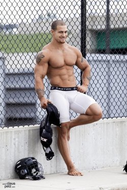 musclefx:  Caleb Blanchard.  American Football.