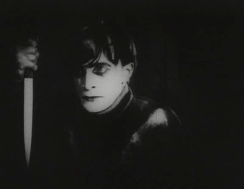 vintagegal:  The Cabinet of Dr. Caligari 1920   To naprawdę był przerażający