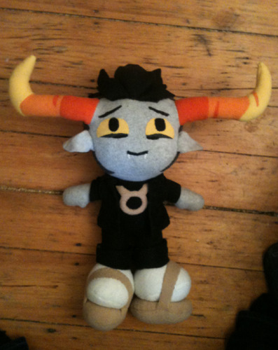 neptunelolz:  tavros:  martianjusticiar:  I had to make a Tavros plushie, given how Tav is one of my two favorite fictional characters right now.  VERY YES  do want 