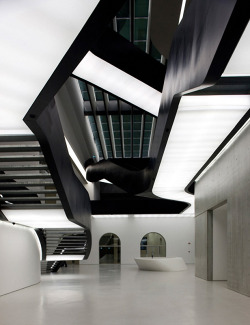 Tzaga:  Zaha Hadid - Public Museum In Italy. 