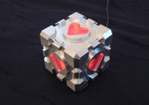 justinrampage:The Portal Companion Cube has come to life thanks to DIY mechanical engineer Jamie Nas
