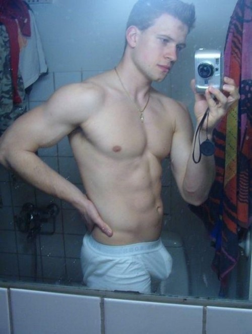 guysamateurcrap:  Follow me on: www.guysamateurcrap.tumblr.com