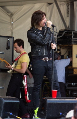 livefastdiechung:  Julian Casablancas and Albert Hammond Jr of The Strokes perform during day 6 of the 2011 New Orleans Jazz &amp; Heritage Festival» at the Fair Grounds Race Course on May 7, 2011 in New Orleans, Louisiana. 