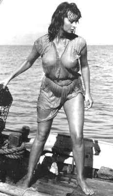 neobarbarians:  That is clearly not a petite little girl, but Sophia Loren is as hot as they come. 