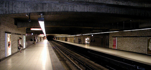 Montreal Metro - Victoria Square (by zankoutim)