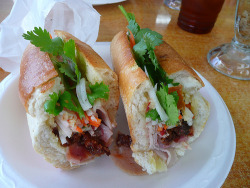 fuckyeahfewd:  bahn mi (by rembklyn) 