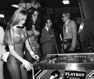 novocainelipstick:
“ retrogasm:
“ Playboy pinball bunnies…
”
HIT THEM BALLS
”