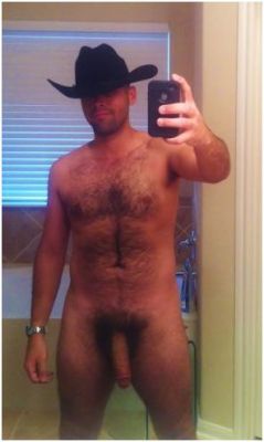 oregoncountryboy:  Check out my other Country Boys! Also offering the finest men our military has to offer! CountrySoldier, at your service!