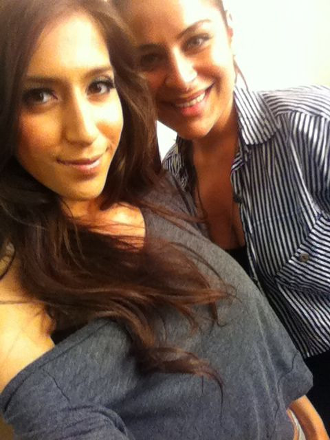 @elenagharbigi does my makeup sooo pretty! Aaaand she&rsquo;s rad! :)