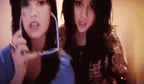  Meu índice de loucura já é elevado. E quando junto com a minha melhor amiga,
