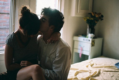 smiling-as-i:  these are my favorite kisses. 