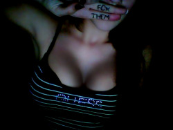 lipsandtits:  fck themwho cares if you dont