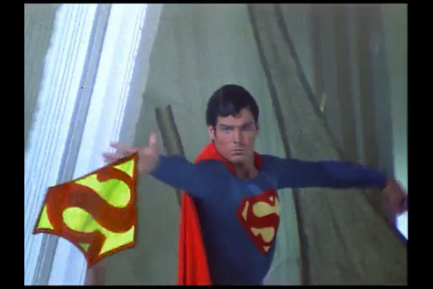 moltovomito: Remember when Superman threw his “S” at one of the bad guys in Superman 2? 