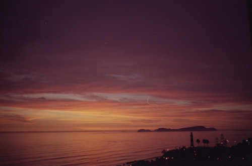 thisisnotdavema:  Heaven Sunset from my room in Peru (Feb 2011)