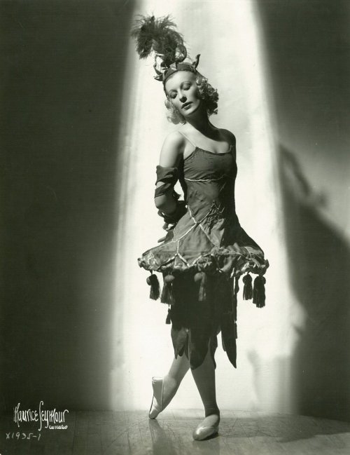 firsttimeuser:Tatiana Riabouchinska, ballerina, ca. 1938 by Maurice Seymour
