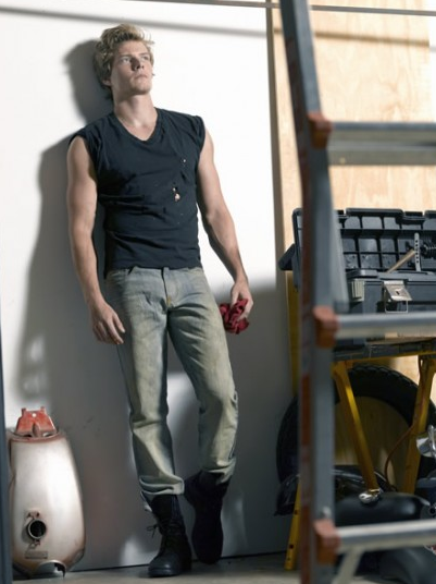 Hunter the hottie! mancrushoftheday:  Hunter Parrish. Visit The Man Crush Blog |