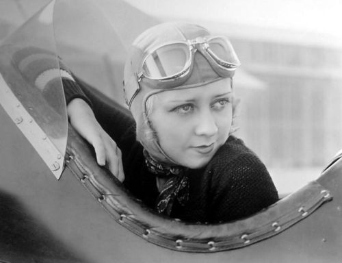 pickurselfup: The Crowd Roars (1932) Joan Blondell