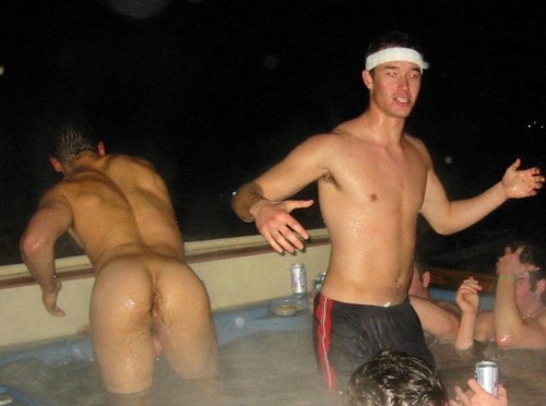 http://ffuckthatass.tumblr.com/post/5763426800
