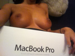 NSFW: Boobs love Macs. :)