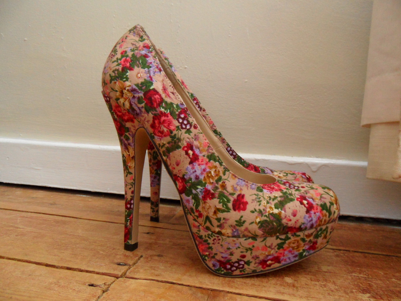 loveesc:  Soooo regret not buying these when I saw them online ): 
