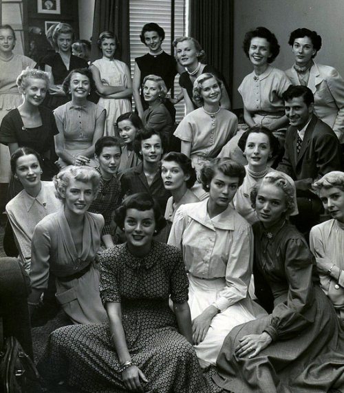 justdourbest:  Ford models, 1948.