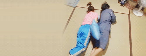 fujikinaohito:Goro goro~When your emotions are confusing the best thing to do is roll around.