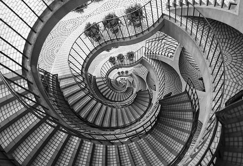 welcome-to-the-picture-show:  Going Down Droste (by Josh Sommers) 