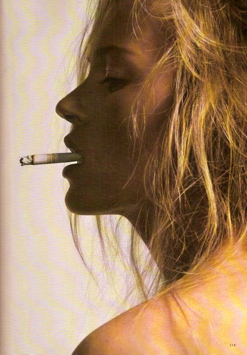suicideblonde:Kate Moss