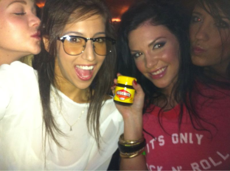 Mmm Vegemite for @raethreat! @andysandimas @jessieslife @_tayte