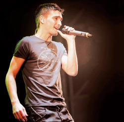 thewantedhellyeah:  dead  just. dead. wow. 